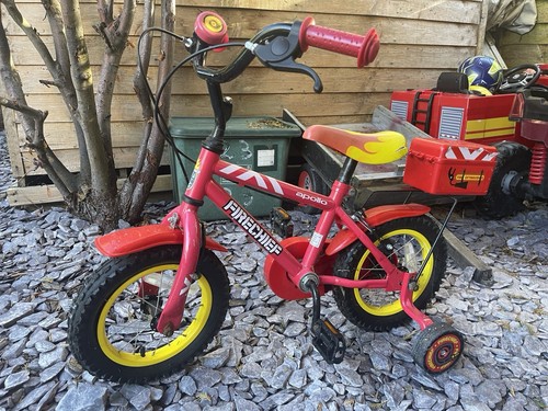 Kids fire fighter red - fire,
