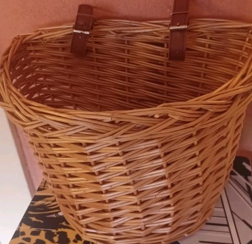 Brown wicker bicycle basket - wicker,
